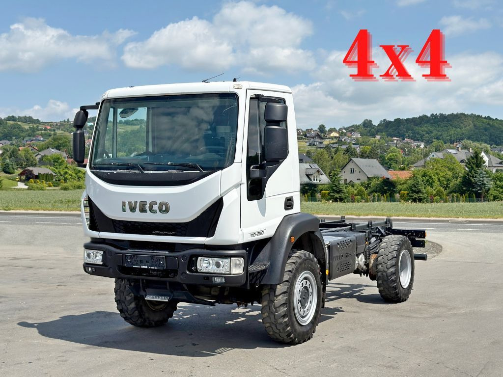 Iveco EUROCARGO 110-250* PLATFORM 4,60 m* 4x4 - Podvozek s kabinou: obrázok 1 Iveco EUROCARGO 110-250* PLATFORM 4,60 m* 4x4 - Podvozek s kabinou: obrázok 1
