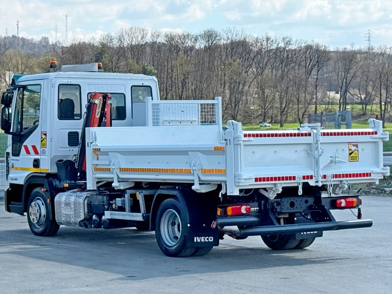 Auto s hydraulickou rukou Iveco Eurocargo 100-220 *PC 1500 A * TOPZUSTAND: obrázok 10 Auto s hydraulickou rukou Iveco Eurocargo 100-220 *PC 1500 A * TOPZUSTAND: obrázok 10