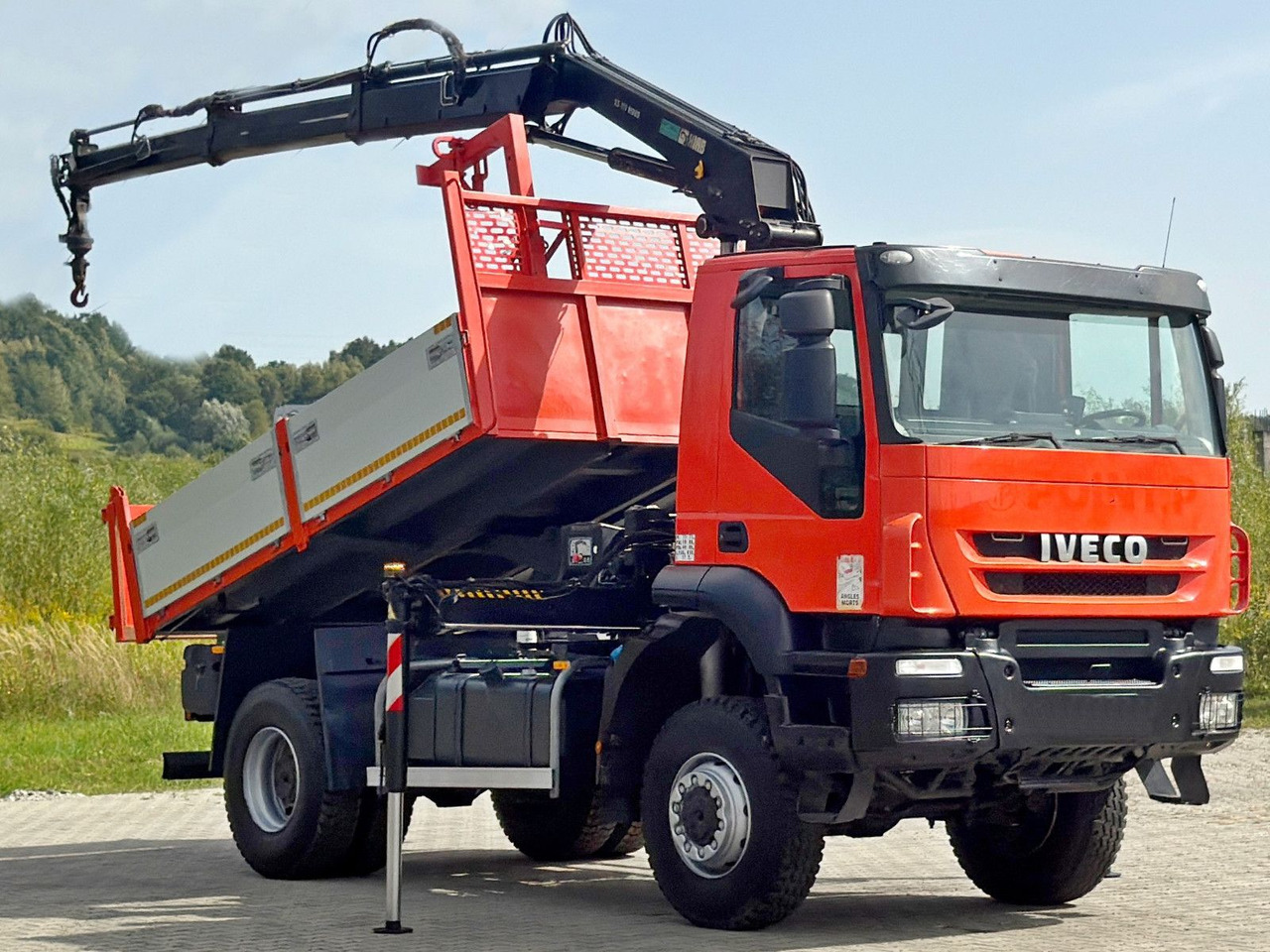 Iveco TRAKKER 190T36 * HIAB 111 ES-2 HIDUO * 4x4 * TOP - Sklápač, Auto s hydraulickou rukou: obrázok 2 Iveco TRAKKER 190T36 * HIAB 111 ES-2 HIDUO * 4x4 * TOP - Sklápač, Auto s hydraulickou rukou: obrázok 2