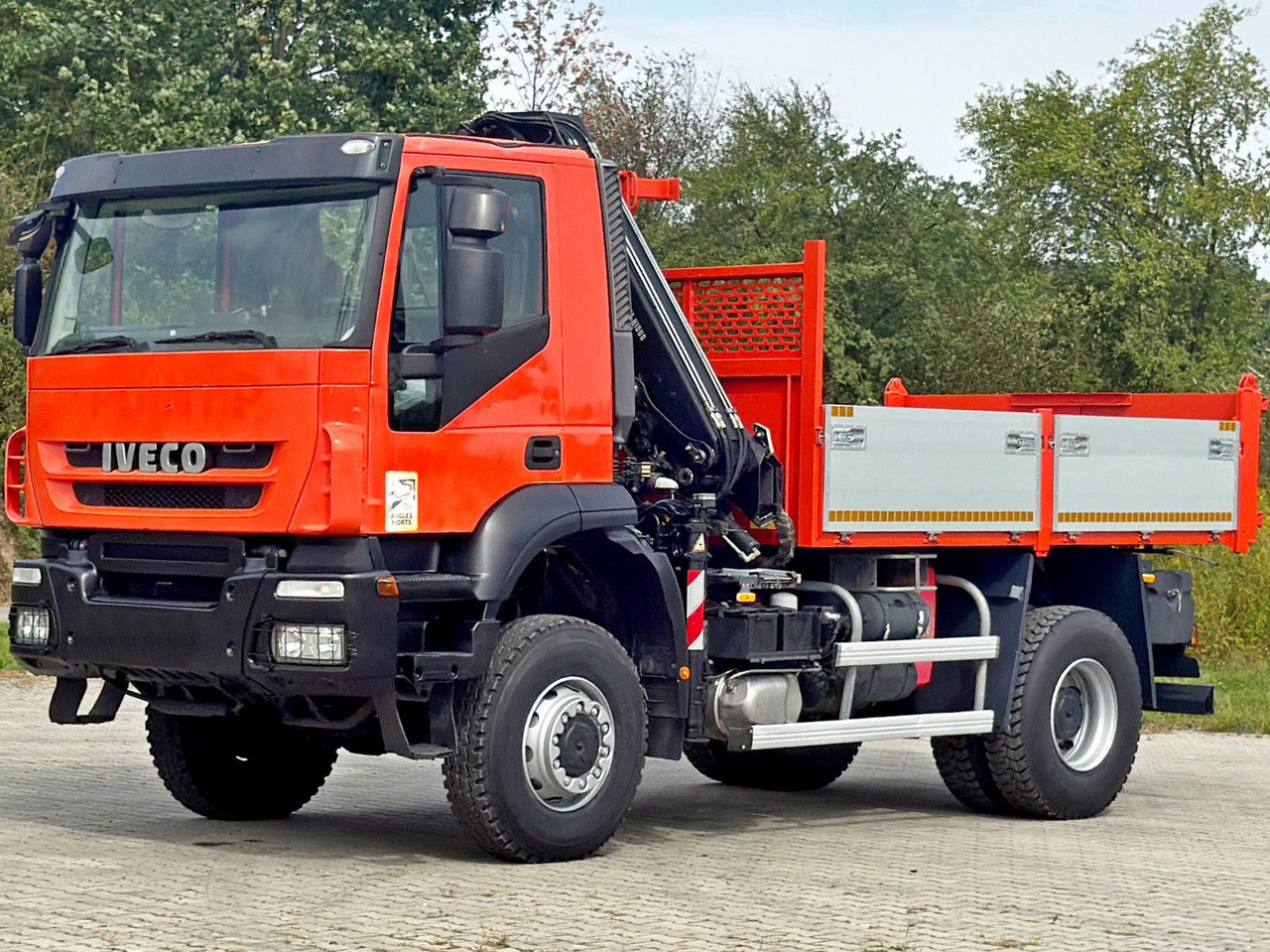 Iveco TRAKKER 190T36 * HIAB 111 ES-2 HIDUO * 4x4 * TOP - Sklápač, Auto s hydraulickou rukou: obrázok 3 Iveco TRAKKER 190T36 * HIAB 111 ES-2 HIDUO * 4x4 * TOP - Sklápač, Auto s hydraulickou rukou: obrázok 3