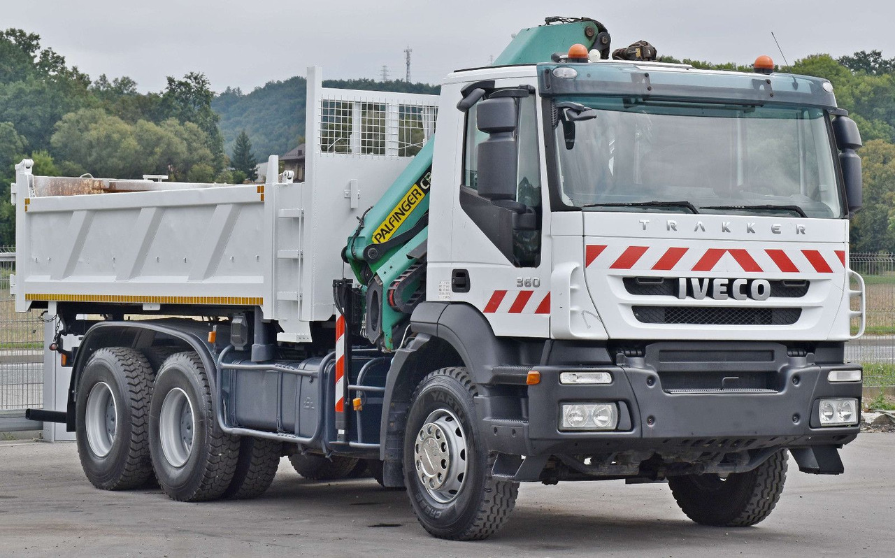 Iveco TRAKKER 360 * Kipper 5,20m* PK 16502 / FUNK*6x4 - Sklápač, Auto s hydraulickou rukou: obrázok 4 Iveco TRAKKER 360 * Kipper 5,20m* PK 16502 / FUNK*6x4 - Sklápač, Auto s hydraulickou rukou: obrázok 4