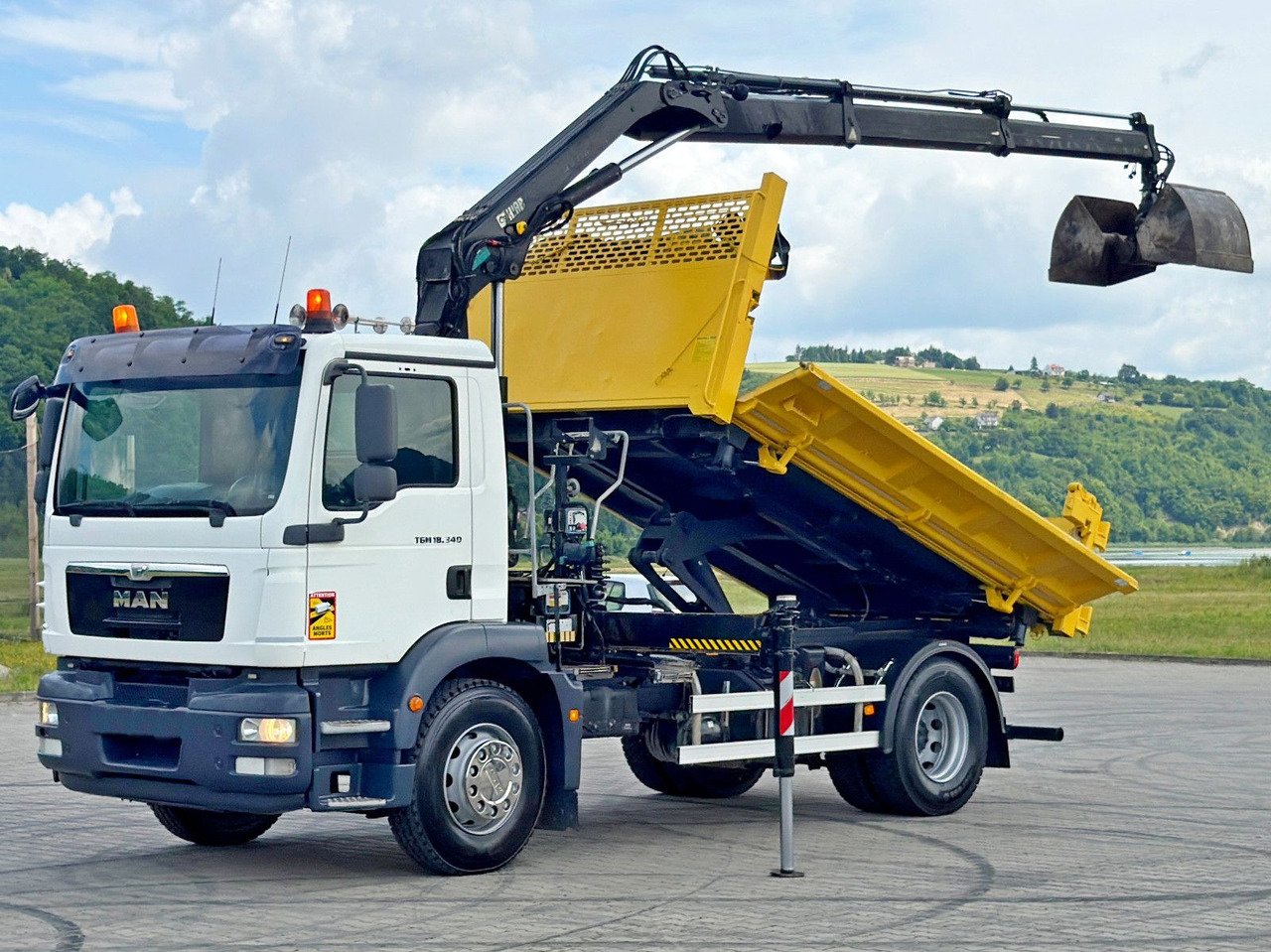 MAN TGM 18.340* KIPPER 4,05m*HIAB 111 B-2 HIDUO/FUNK - Auto s hydraulickou rukou: obrázok 3 MAN TGM 18.340* KIPPER 4,05m*HIAB 111 B-2 HIDUO/FUNK - Auto s hydraulickou rukou: obrázok 3