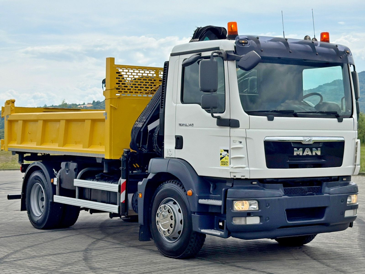 MAN TGM 18.340* KIPPER 4,05m*HIAB 111 B-2 HIDUO/FUNK - Auto s hydraulickou rukou: obrázok 4 MAN TGM 18.340* KIPPER 4,05m*HIAB 111 B-2 HIDUO/FUNK - Auto s hydraulickou rukou: obrázok 4