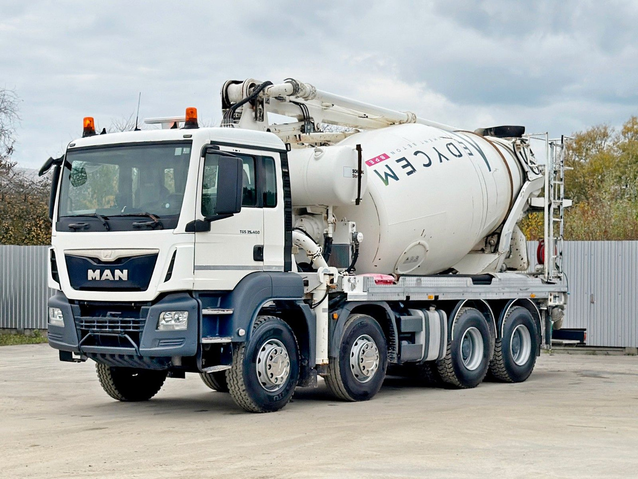 MAN TGS 35.400 BETONPUMPE * 8x4 / TOPZUSTAND - Autočerpadlo: obrázok 2 MAN TGS 35.400 BETONPUMPE * 8x4 / TOPZUSTAND - Autočerpadlo: obrázok 2