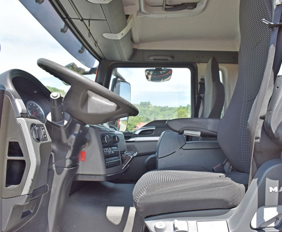 Auto s hydraulickou rukou, Valníkový/ Plošinový nákladný automobil MAN TGS 35.440 * HIAB 211 E-6 HIDUO +FUNK / 8x4 MAN TGS 35.440 * HIAB 211 E-6 HIDUO +FUNK / 8x4: obrázok 9 Auto s hydraulickou rukou, Valníkový/ Plošinový nákladný automobil MAN TGS 35.440 * HIAB 211 E-6 HIDUO +FUNK / 8x4 MAN TGS 35.440 * HIAB 211 E-6 HIDUO +FUNK / 8x4: obrázok 9