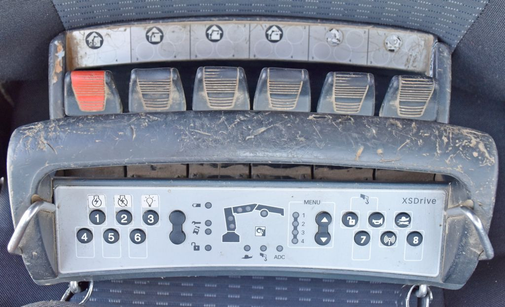 Auto s hydraulickou rukou, Valníkový/ Plošinový nákladný automobil MAN TGS 35.440 * HIAB 211 E-6 HIDUO +FUNK / 8x4 MAN TGS 35.440 * HIAB 211 E-6 HIDUO +FUNK / 8x4: obrázok 12 Auto s hydraulickou rukou, Valníkový/ Plošinový nákladný automobil MAN TGS 35.440 * HIAB 211 E-6 HIDUO +FUNK / 8x4 MAN TGS 35.440 * HIAB 211 E-6 HIDUO +FUNK / 8x4: obrázok 12