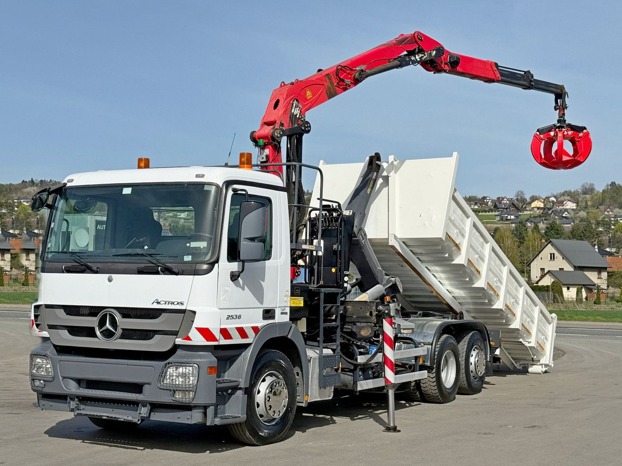 Mercedes-Benz ACTROS 2536 * Abrollkipper + EPSILON Q150Z82 - Hákový nosič kontajnerov: obrázok 2 Mercedes-Benz ACTROS 2536 * Abrollkipper + EPSILON Q150Z82 - Hákový nosič kontajnerov: obrázok 2