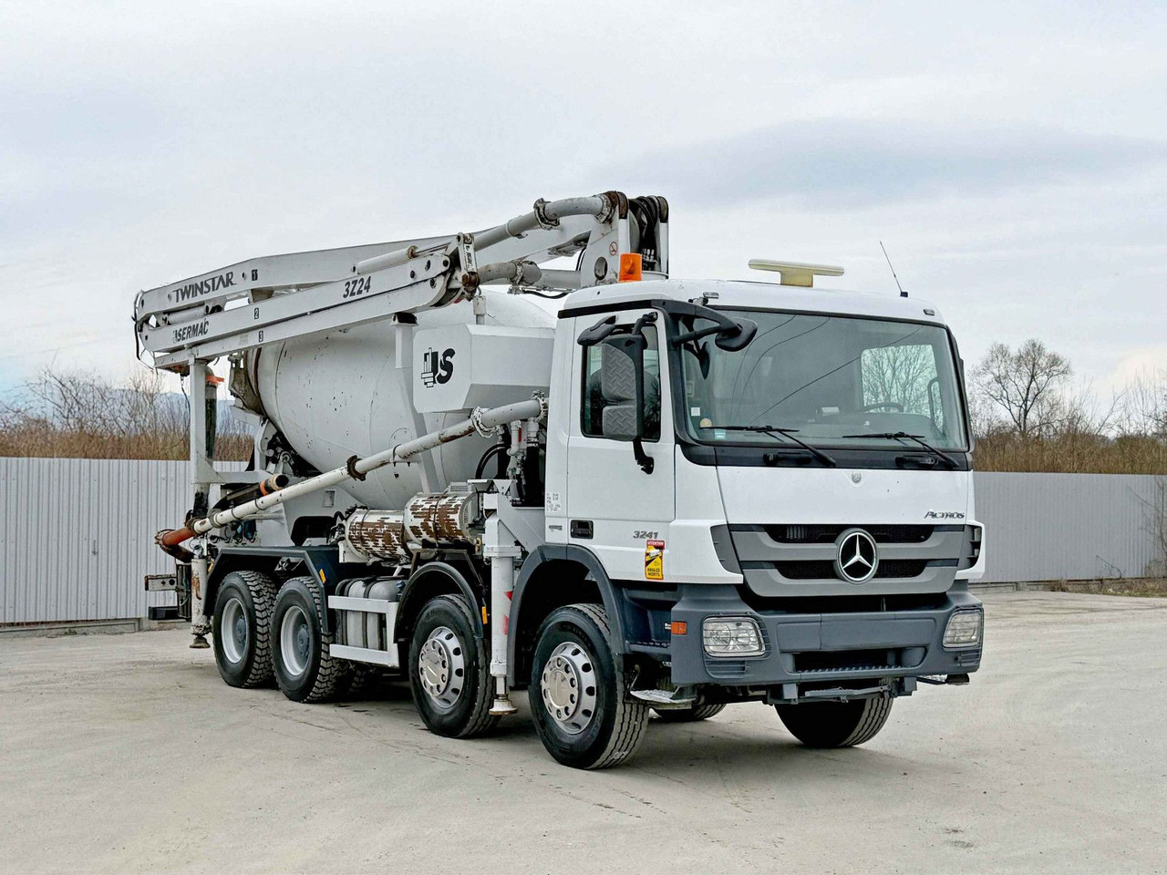 Mercedes-Benz ACTROS 3241 * Betonpumpe 24 m + FUNK / 8x4 - Autočerpadlo: obrázok 1 Mercedes-Benz ACTROS 3241 * Betonpumpe 24 m + FUNK / 8x4 - Autočerpadlo: obrázok 1