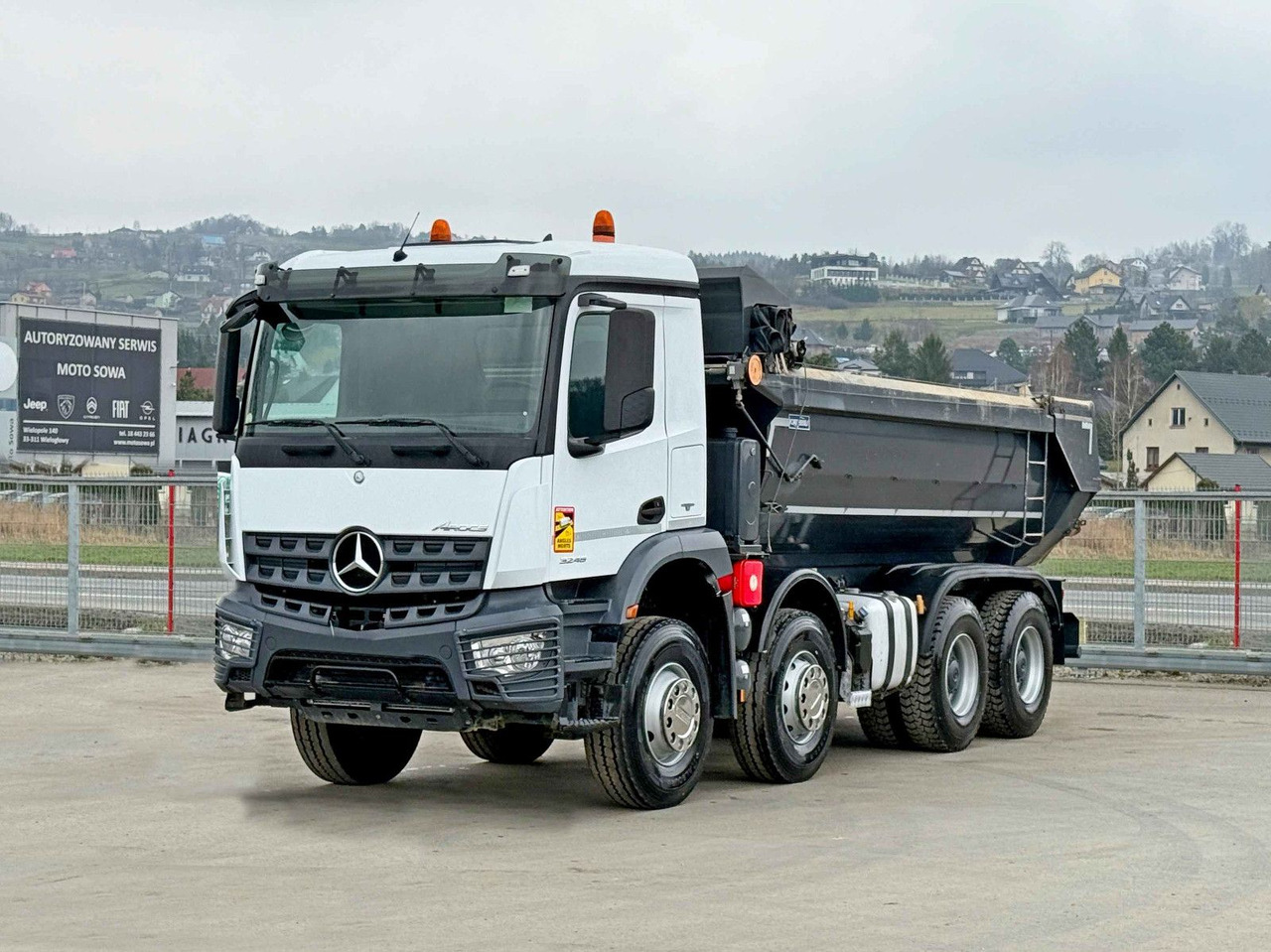 Mercedes-Benz AROCS 3246* KIPPER / 8x4 * TOPZUSTAND - Sklápač: obrázok 1 Mercedes-Benz AROCS 3246* KIPPER / 8x4 * TOPZUSTAND - Sklápač: obrázok 1
