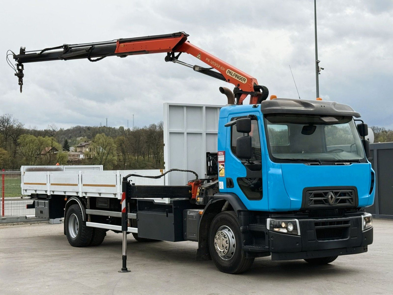 Renault C 320 * PK 12002 EH A + FUNK * TOPZUSTAND - Auto s hydraulickou rukou: obrázok 3 Renault C 320 * PK 12002 EH A + FUNK * TOPZUSTAND - Auto s hydraulickou rukou: obrázok 3