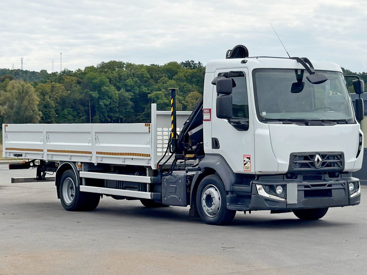 Renault D12.210 * HIAB 066 CL * TOPZUSTAND - Auto s hydraulickou rukou: obrázok 3 Renault D12.210 * HIAB 066 CL * TOPZUSTAND - Auto s hydraulickou rukou: obrázok 3