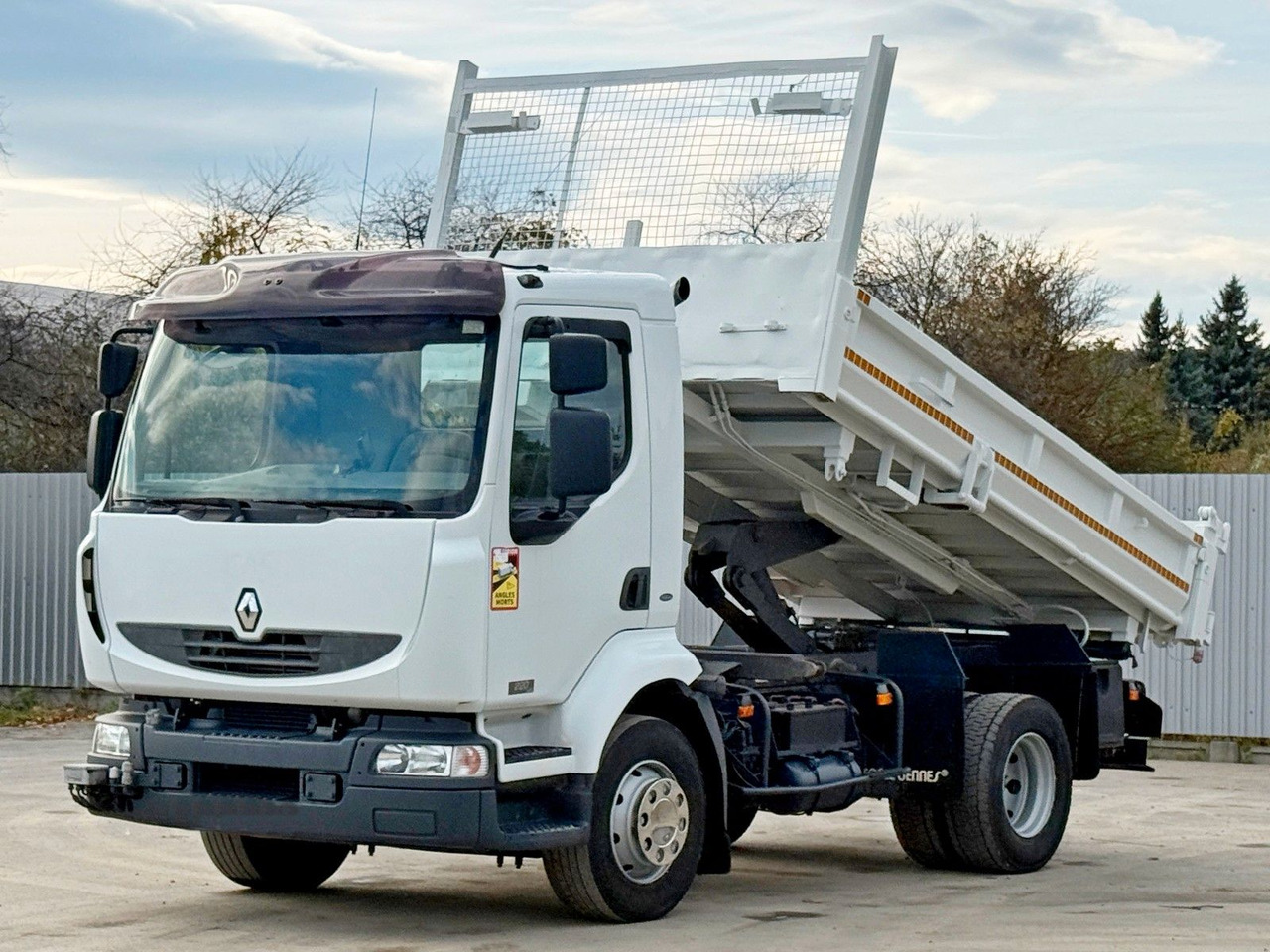 Renault MIDLUM 220 DCI *KIPPER 3,80m * BORDMATIC - Sklápač, Auto s hydraulickou rukou: obrázok 2 Renault MIDLUM 220 DCI *KIPPER 3,80m * BORDMATIC - Sklápač, Auto s hydraulickou rukou: obrázok 2