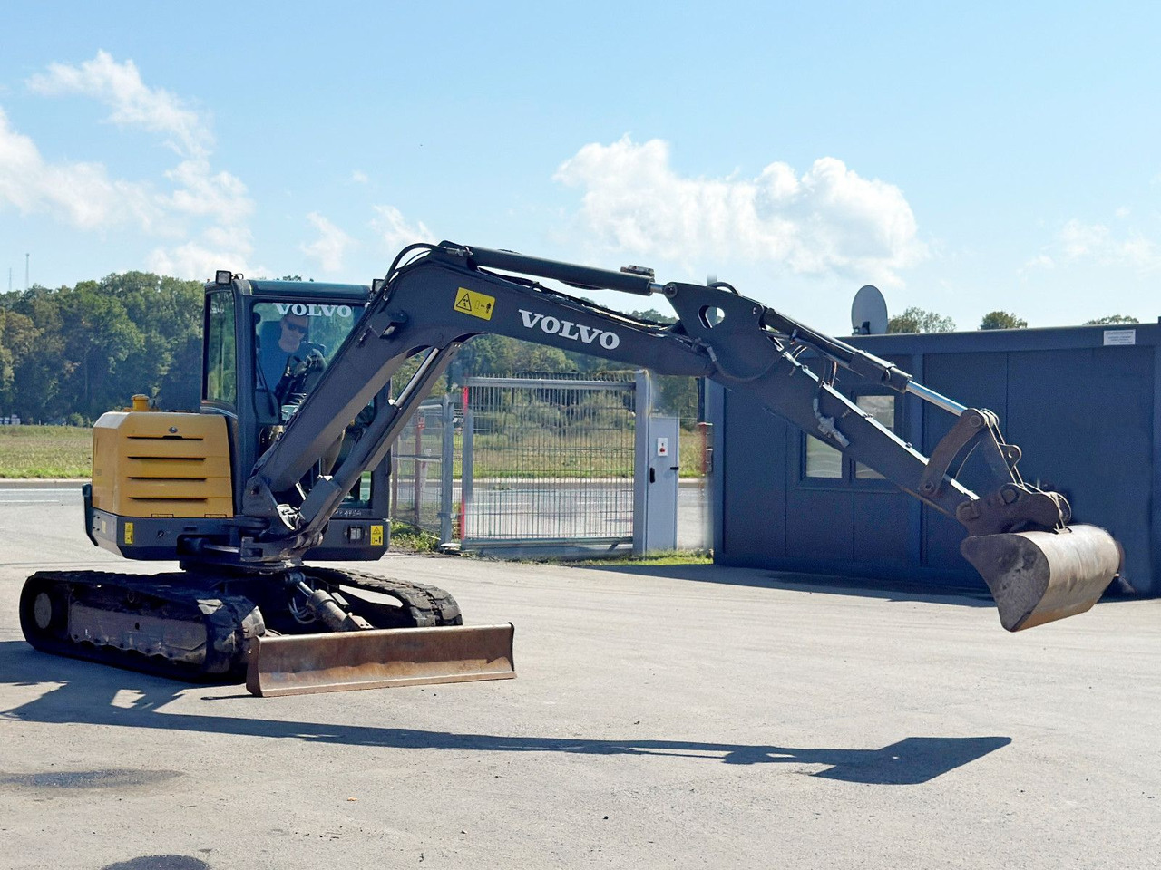 Volvo EC 55 * Raupenbagger * TOPZUSTAND - Buldozér: obrázok 3 Volvo EC 55 * Raupenbagger * TOPZUSTAND - Buldozér: obrázok 3