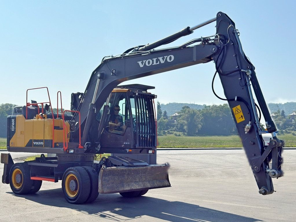 Volvo EW 160 E* Umschlagbagger * TOPZUSTAND - Kolesové rýpadlo: obrázok 4 Volvo EW 160 E* Umschlagbagger * TOPZUSTAND - Kolesové rýpadlo: obrázok 4