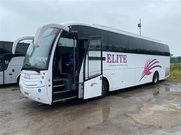 2010 Volvo B9r Caetano Levante Euro 5 70 seater - Autokar: obrázok 1 2010 Volvo B9r Caetano Levante Euro 5 70 seater - Autokar: obrázok 1