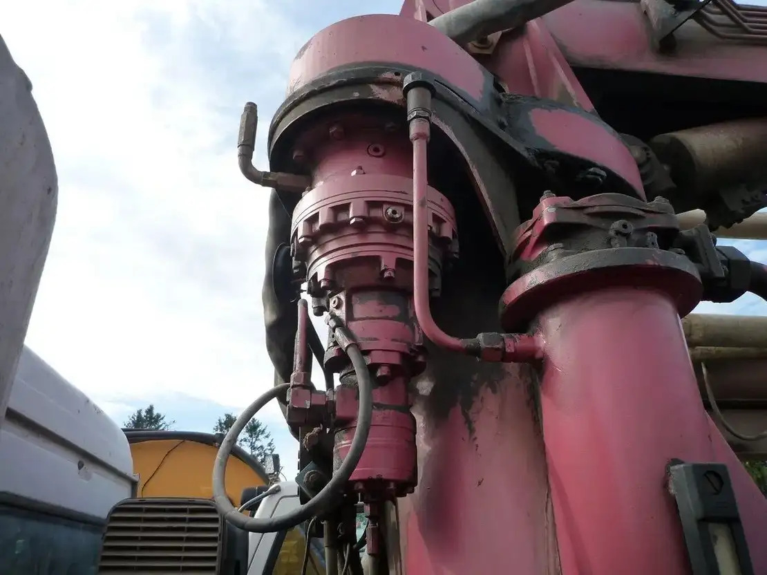 Domiešavač s pumpou Mercedes-Benz Actros 4141: obrázok 23