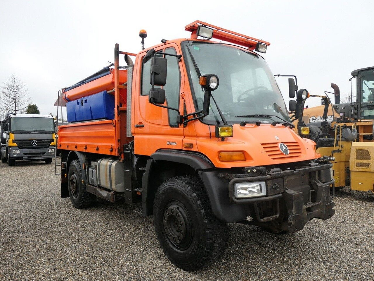 Mercedes-Benz Unimog U500 - Vozidlo na odpratávanie snehu: obrázok 4 Mercedes-Benz Unimog U500 - Vozidlo na odpratávanie snehu: obrázok 4