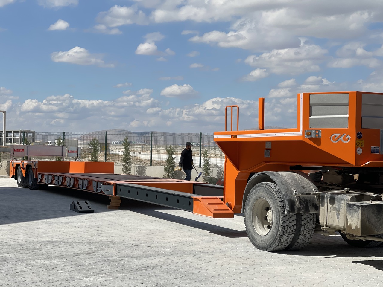 LIDER 2025 MODEL NEW LOWBOY TRAILER FROM MANUFACTURER - Náves podvalník: obrázok 3 LIDER 2025 MODEL NEW LOWBOY TRAILER FROM MANUFACTURER - Náves podvalník: obrázok 3