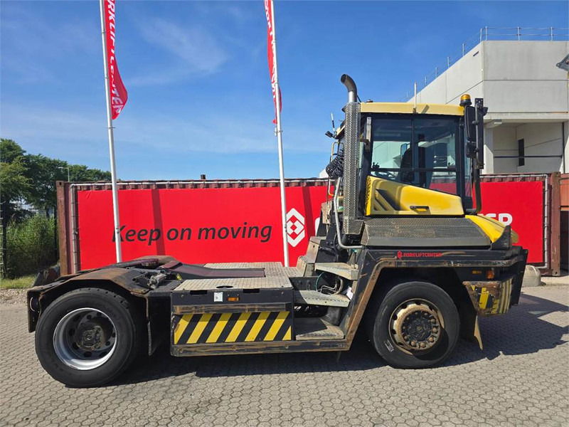 Terberg RT223 4x4 - Terminálový ťahač: obrázok 3 Terberg RT223 4x4 - Terminálový ťahač: obrázok 3