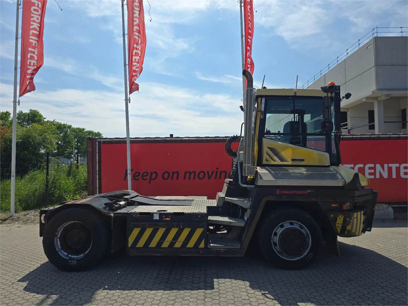 Terberg RT223 4x4 - Terminálový ťahač: obrázok 3 Terberg RT223 4x4 - Terminálový ťahač: obrázok 3