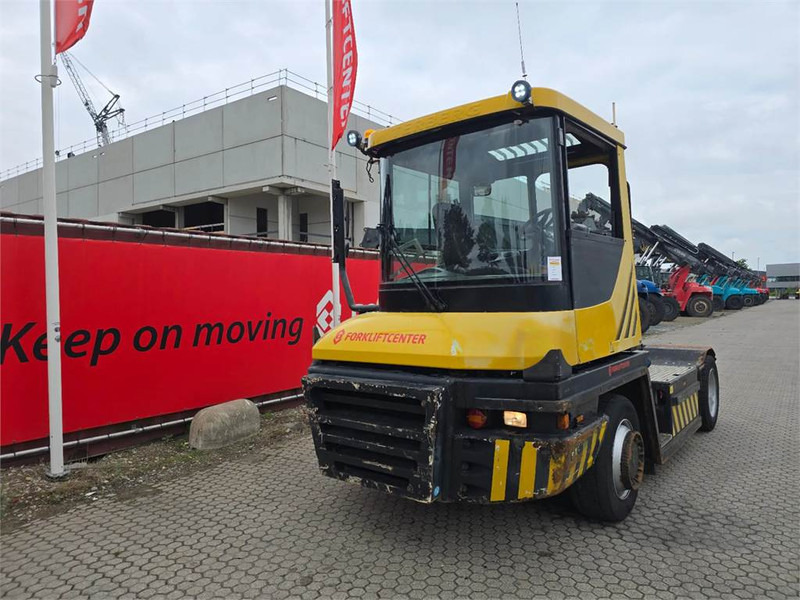 Terberg RT283 4x4 - Terminálový ťahač: obrázok 2 Terberg RT283 4x4 - Terminálový ťahač: obrázok 2