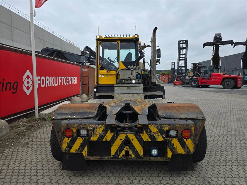 Terberg RT283 4x4 - Terminálový ťahač: obrázok 5 Terberg RT283 4x4 - Terminálový ťahač: obrázok 5