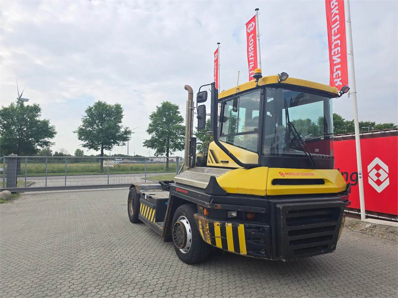 Terberg RT283 4x4 - Terminálový ťahač: obrázok 1 Terberg RT283 4x4 - Terminálový ťahač: obrázok 1