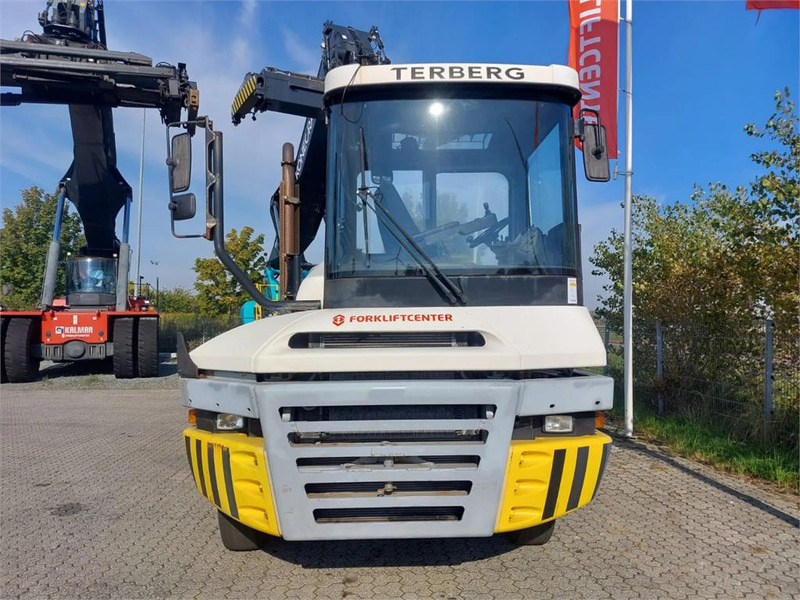 Terberg TT223 - Terminálový ťahač: obrázok 5 Terberg TT223 - Terminálový ťahač: obrázok 5