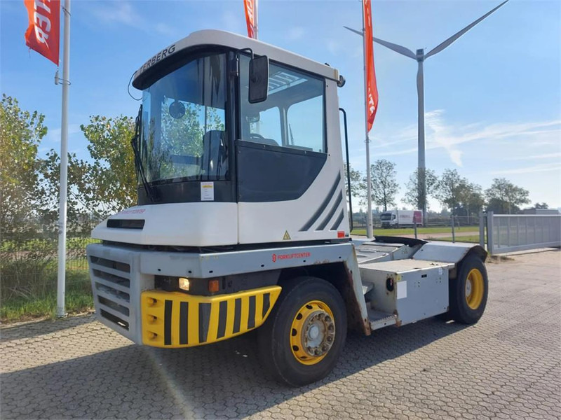 Terberg TT223 - Terminálový ťahač: obrázok 2 Terberg TT223 - Terminálový ťahač: obrázok 2