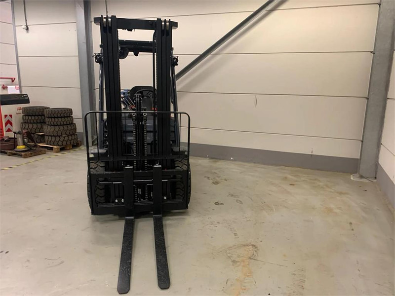 Toyota 02-8FGF30 - Plynový vysokozdvižný vozík: obrázok 5 Toyota 02-8FGF30 - Plynový vysokozdvižný vozík: obrázok 5