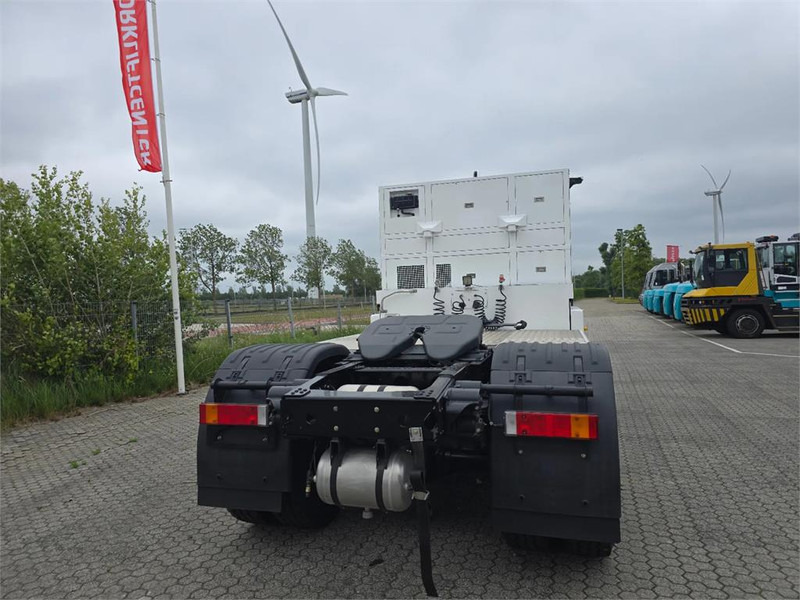 WESTWELL Autonomous Q-Truck Q084D - Terminálový ťahač: obrázok 5 WESTWELL Autonomous Q-Truck Q084D - Terminálový ťahač: obrázok 5