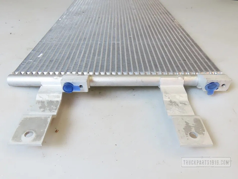 MAN 81.61920-6041 Condensor TGX 2007 - Chladič pre Nákladné auto: obrázok 2 MAN 81.61920-6041 Condensor TGX 2007 - Chladič pre Nákladné auto: obrázok 2