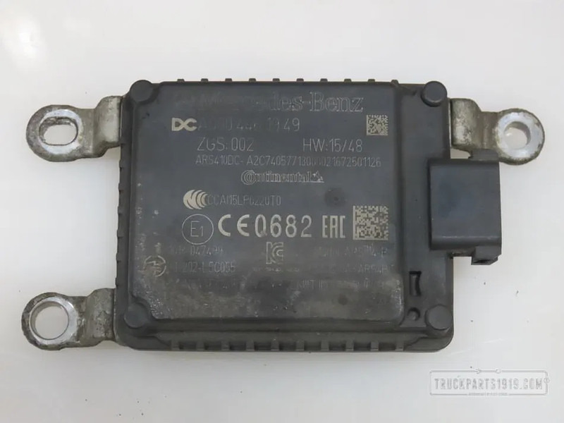 Mercedes-Benz 0004461949 Radar sensor MB MP4 - Senzor pre Nákladné auto: obrázok 1 Mercedes-Benz 0004461949 Radar sensor MB MP4 - Senzor pre Nákladné auto: obrázok 1