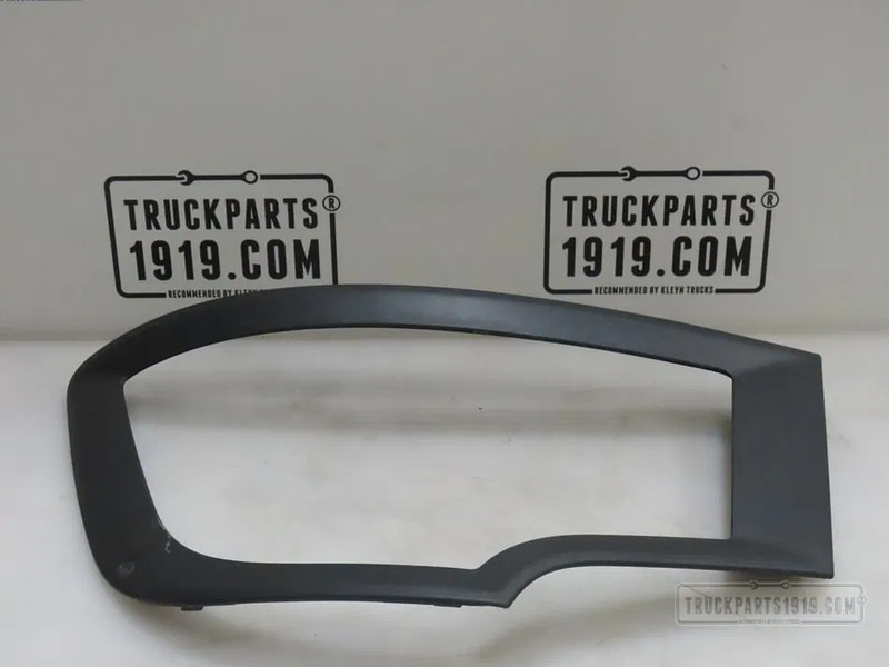 Mercedes-Benz 9608260159 Koplamprand Re.MB MP4 - Nárazník pre Nákladné auto: obrázok 1 Mercedes-Benz 9608260159 Koplamprand Re.MB MP4 - Nárazník pre Nákladné auto: obrázok 1