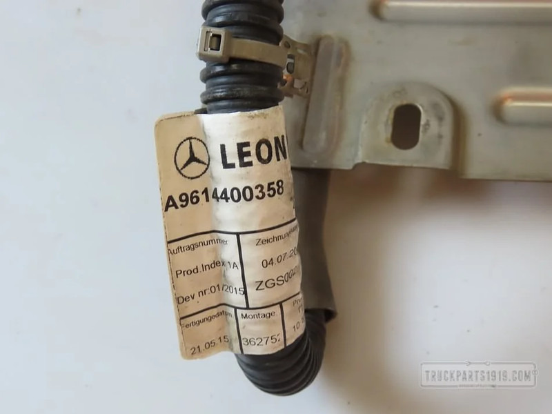 Mercedes-Benz Electrical System Kabelboom uitlaat MP4 - Kábel/ Káblový zväzok pre Nákladné auto: obrázok 2 Mercedes-Benz Electrical System Kabelboom uitlaat MP4 - Kábel/ Káblový zväzok pre Nákladné auto: obrázok 2