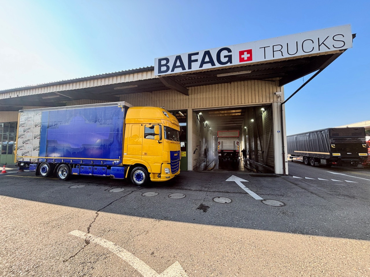 DAF FAN XF 530 LD Jumbo - Plachtové nákladné vozidlo: obrázok 2 DAF FAN XF 530 LD Jumbo - Plachtové nákladné vozidlo: obrázok 2