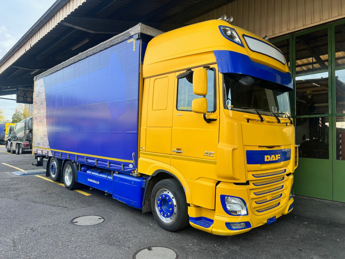 DAF XF 510 Jumbo - Plachtové nákladné vozidlo: obrázok 1 DAF XF 510 Jumbo - Plachtové nákladné vozidlo: obrázok 1