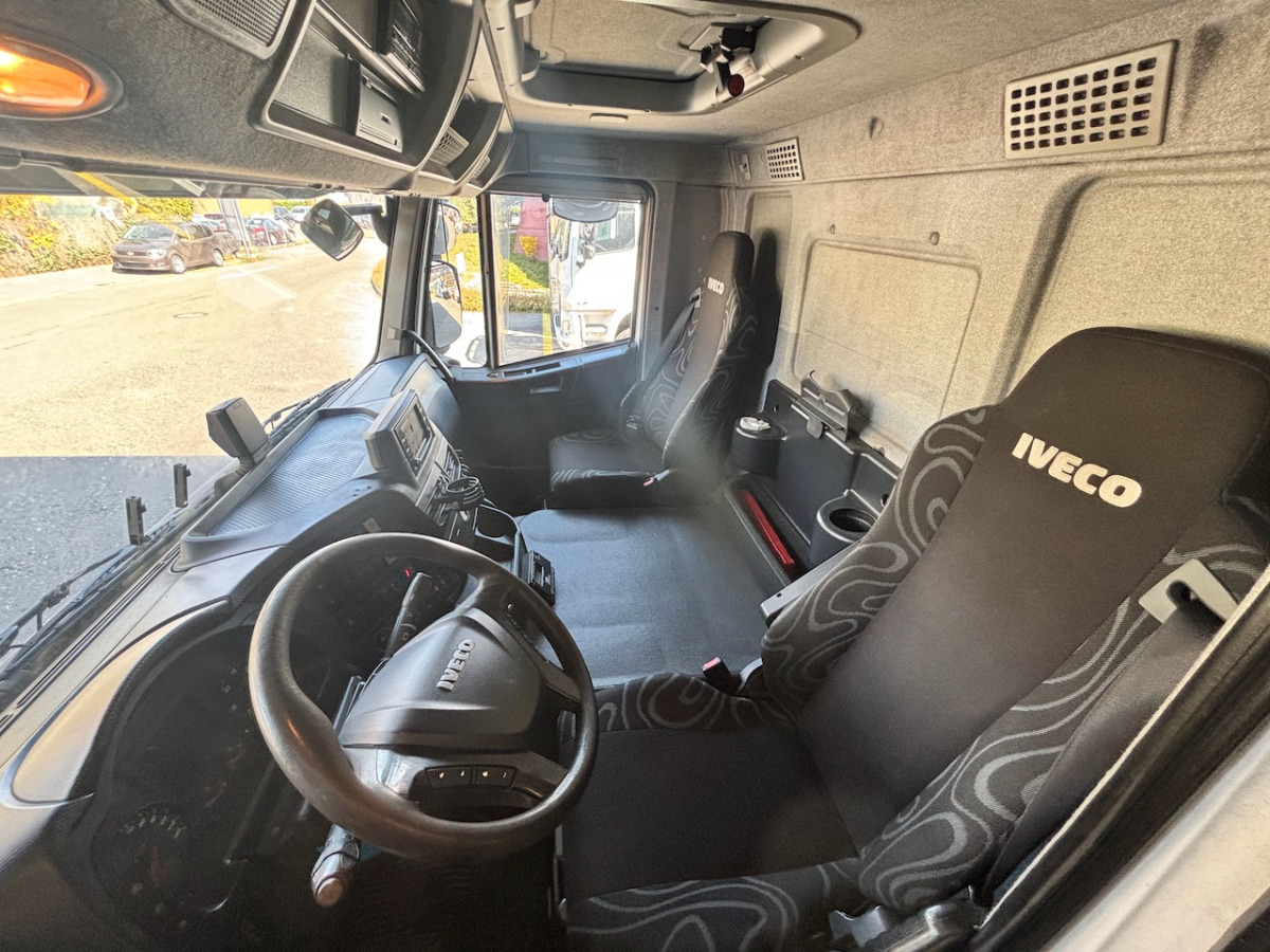 IVECO 190S42 Stralis - Chladirenské nákladné vozidlo: obrázok 4 IVECO 190S42 Stralis - Chladirenské nákladné vozidlo: obrázok 4
