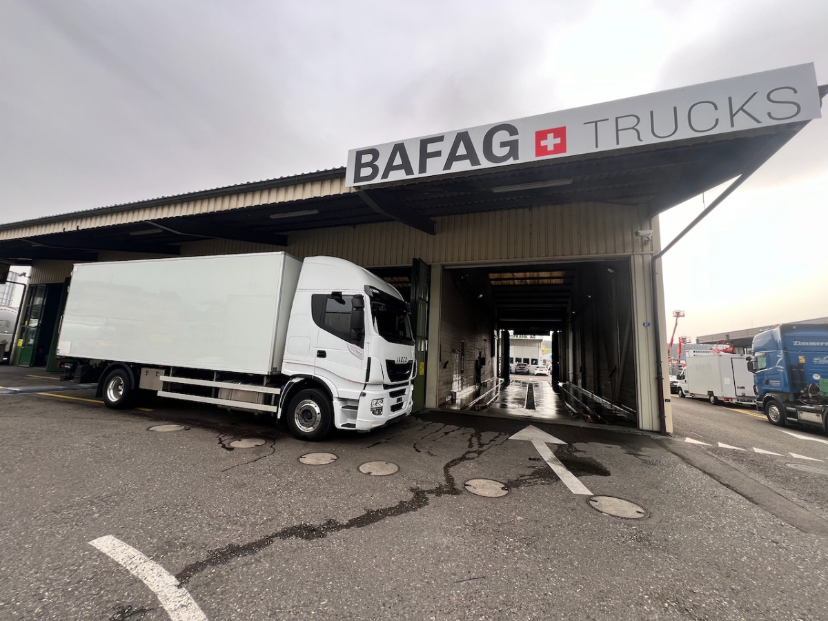 IVECO 190S46 Stralis - Skříňový nákladní auto: obrázok 2 IVECO 190S46 Stralis - Skříňový nákladní auto: obrázok 2