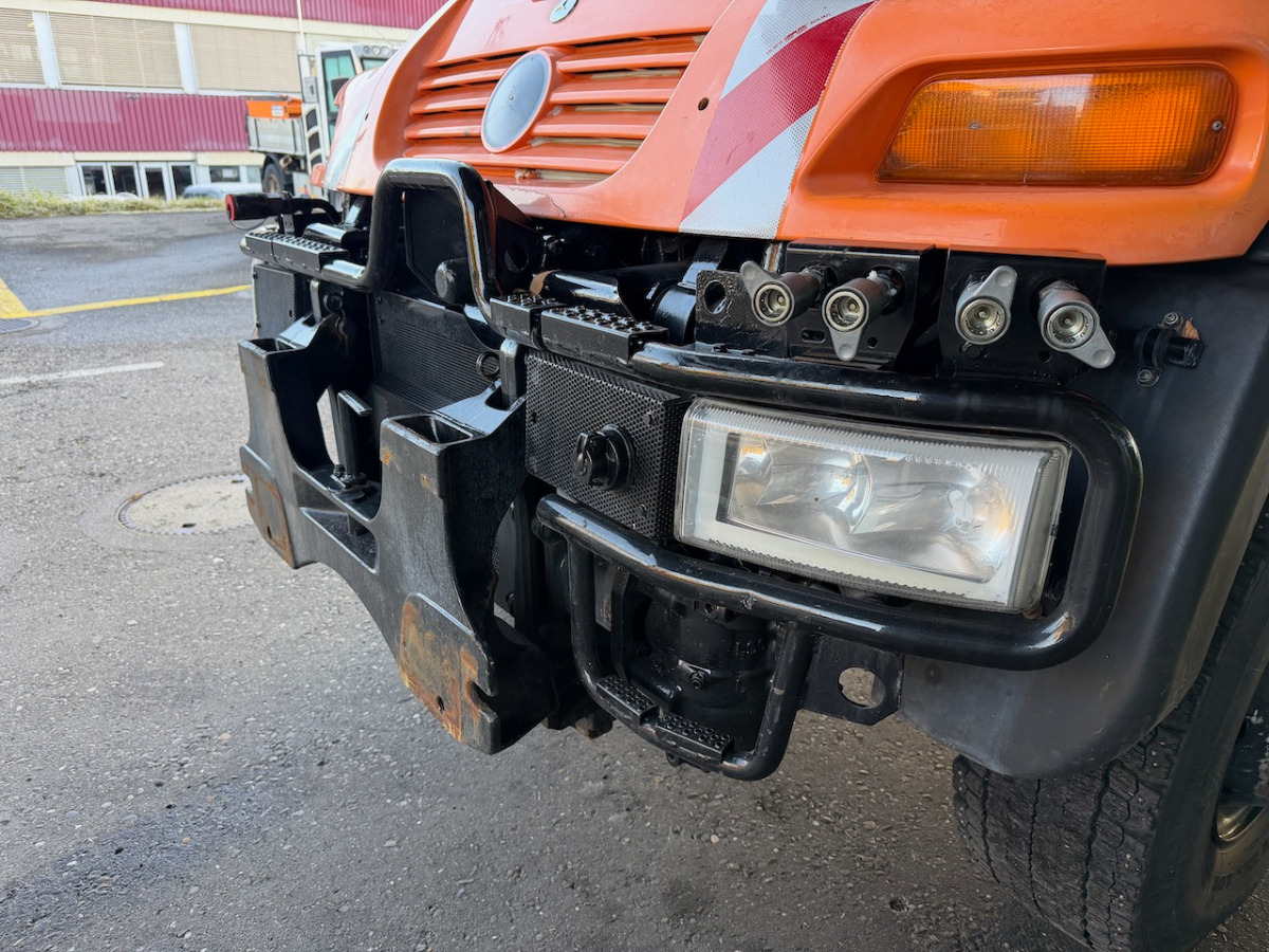UNIMOG U400 - Komunálne/ Špeciálne stroje: obrázok 4 UNIMOG U400 - Komunálne/ Špeciálne stroje: obrázok 4