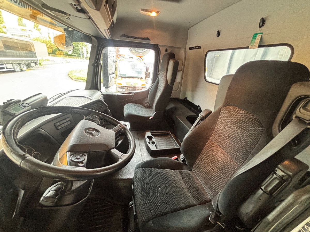 MERCEDES Arocs 3251 - Sklápač: obrázok 4 MERCEDES Arocs 3251 - Sklápač: obrázok 4