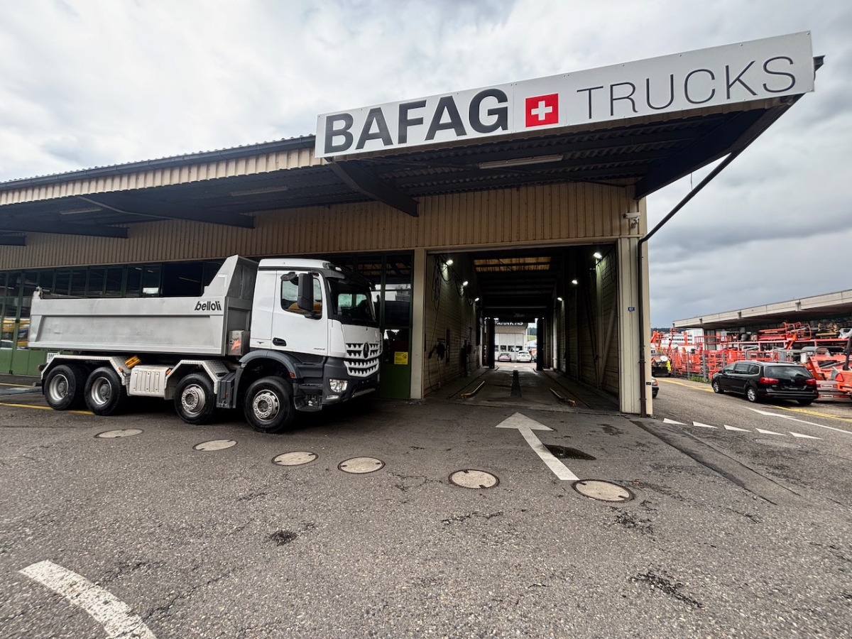 MERCEDES Arocs 3251 - Sklápač: obrázok 2 MERCEDES Arocs 3251 - Sklápač: obrázok 2