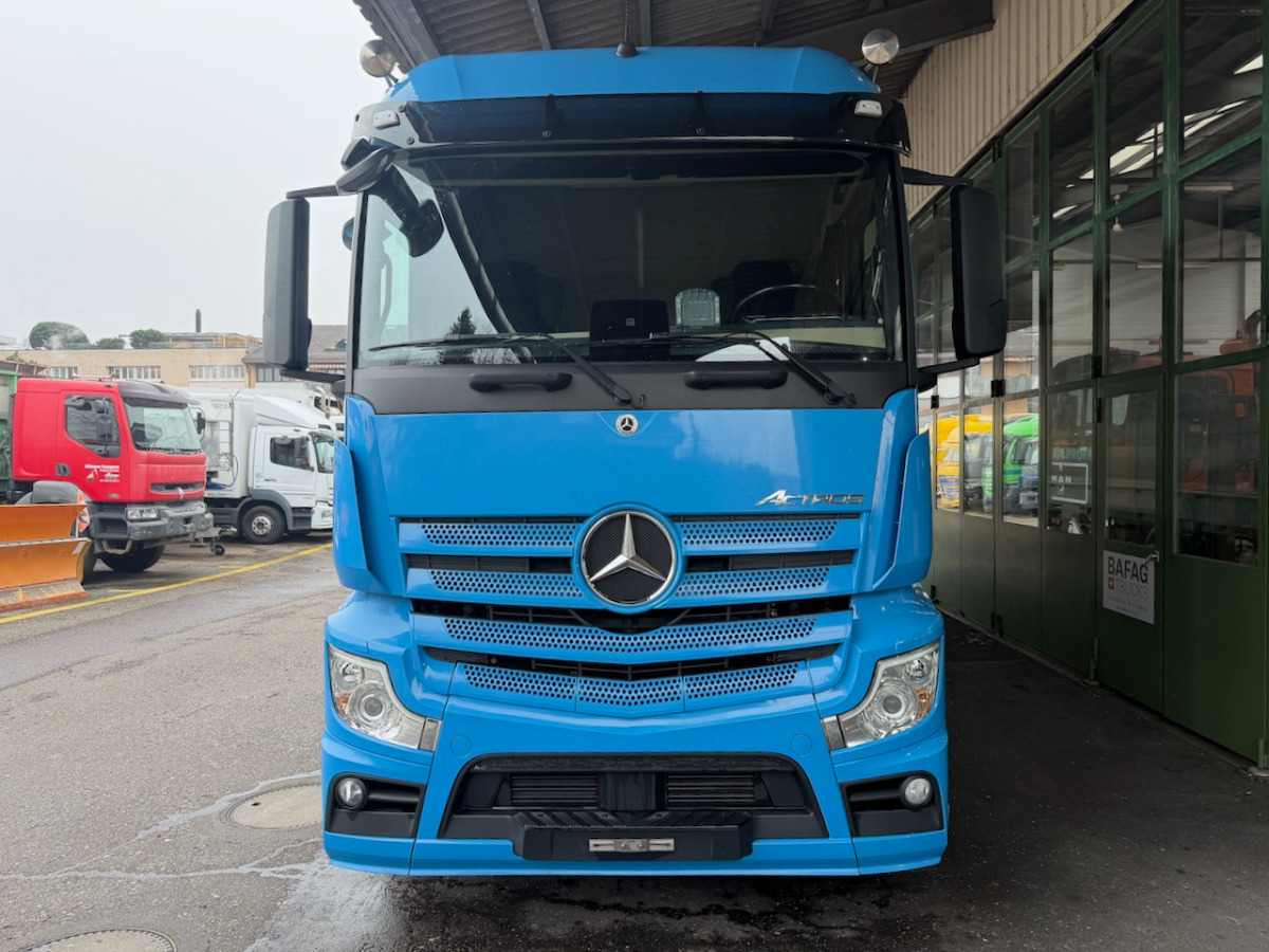 MERCEDES Mercedes Actros 1833L - Plachtové nákladné vozidlo: obrázok 3 MERCEDES Mercedes Actros 1833L - Plachtové nákladné vozidlo: obrázok 3