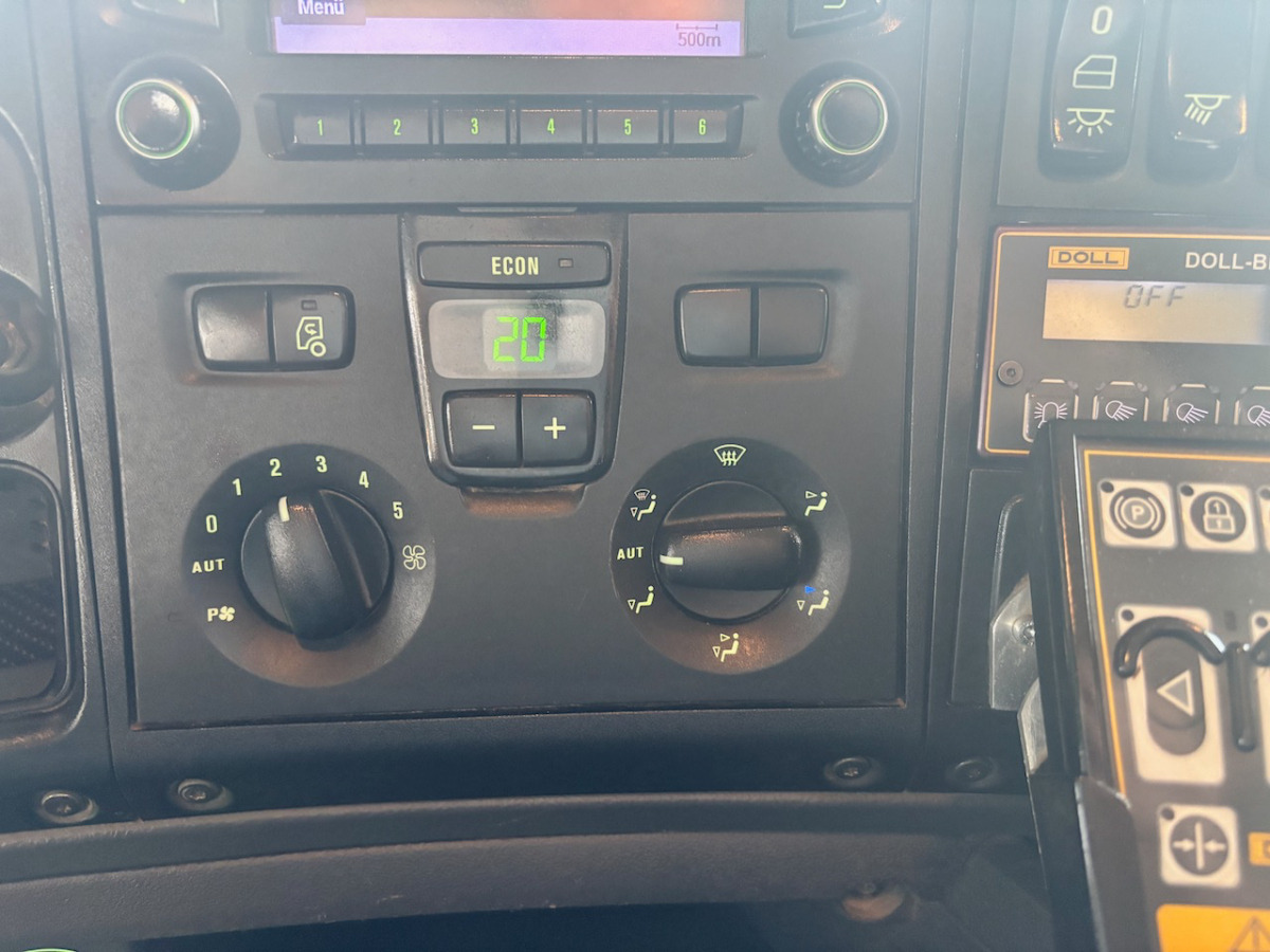 Nákladné vozidlo na prepravu dreva, Auto s hydraulickou rukou SCANIA G490 6x2: obrázok 10