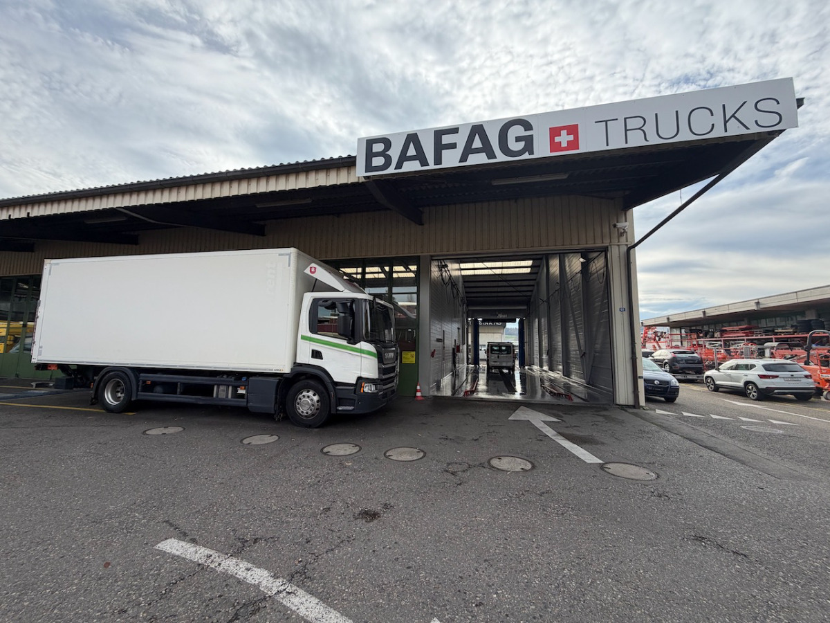 SCANIA P280 - Skříňový nákladní auto: obrázok 2 SCANIA P280 - Skříňový nákladní auto: obrázok 2