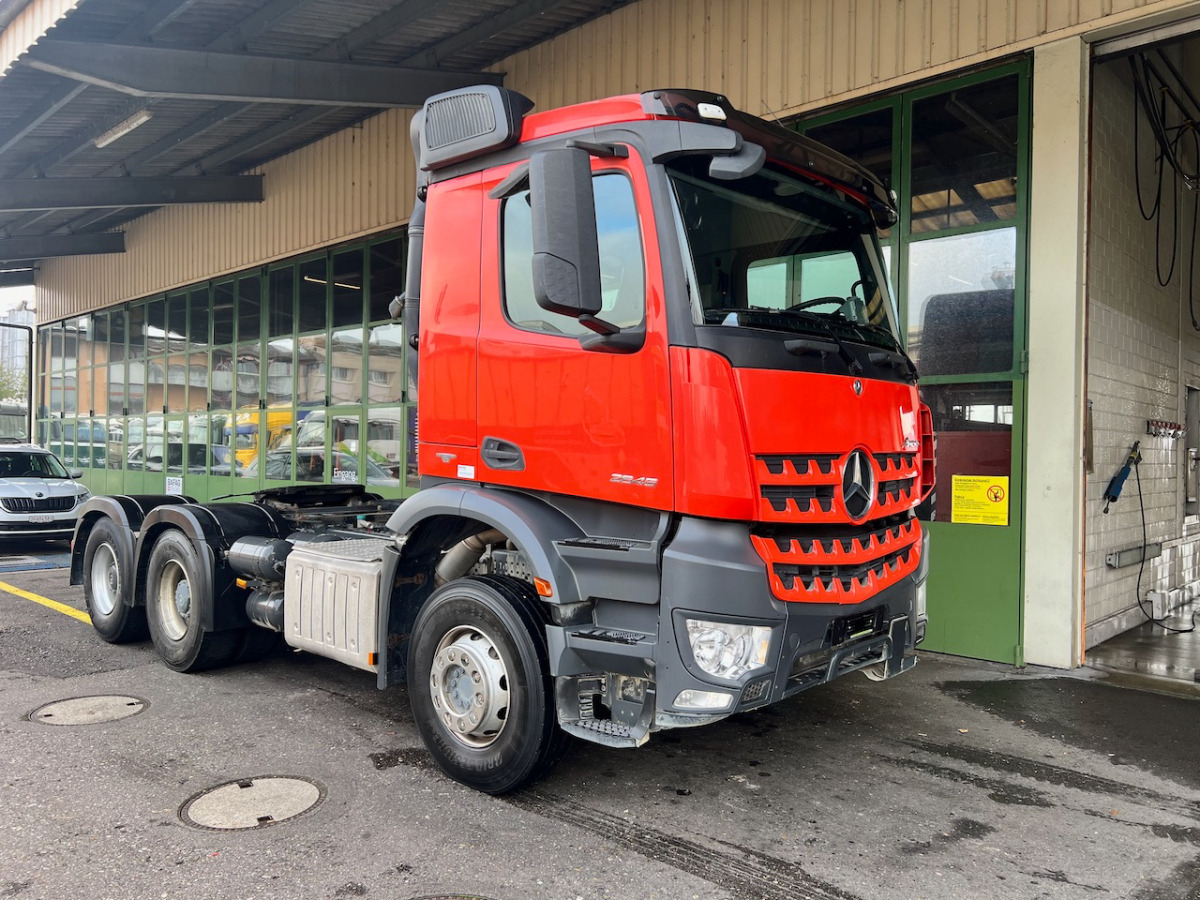 MERCEDES Arocs 2645 - Ťahač: obrázok 1 MERCEDES Arocs 2645 - Ťahač: obrázok 1