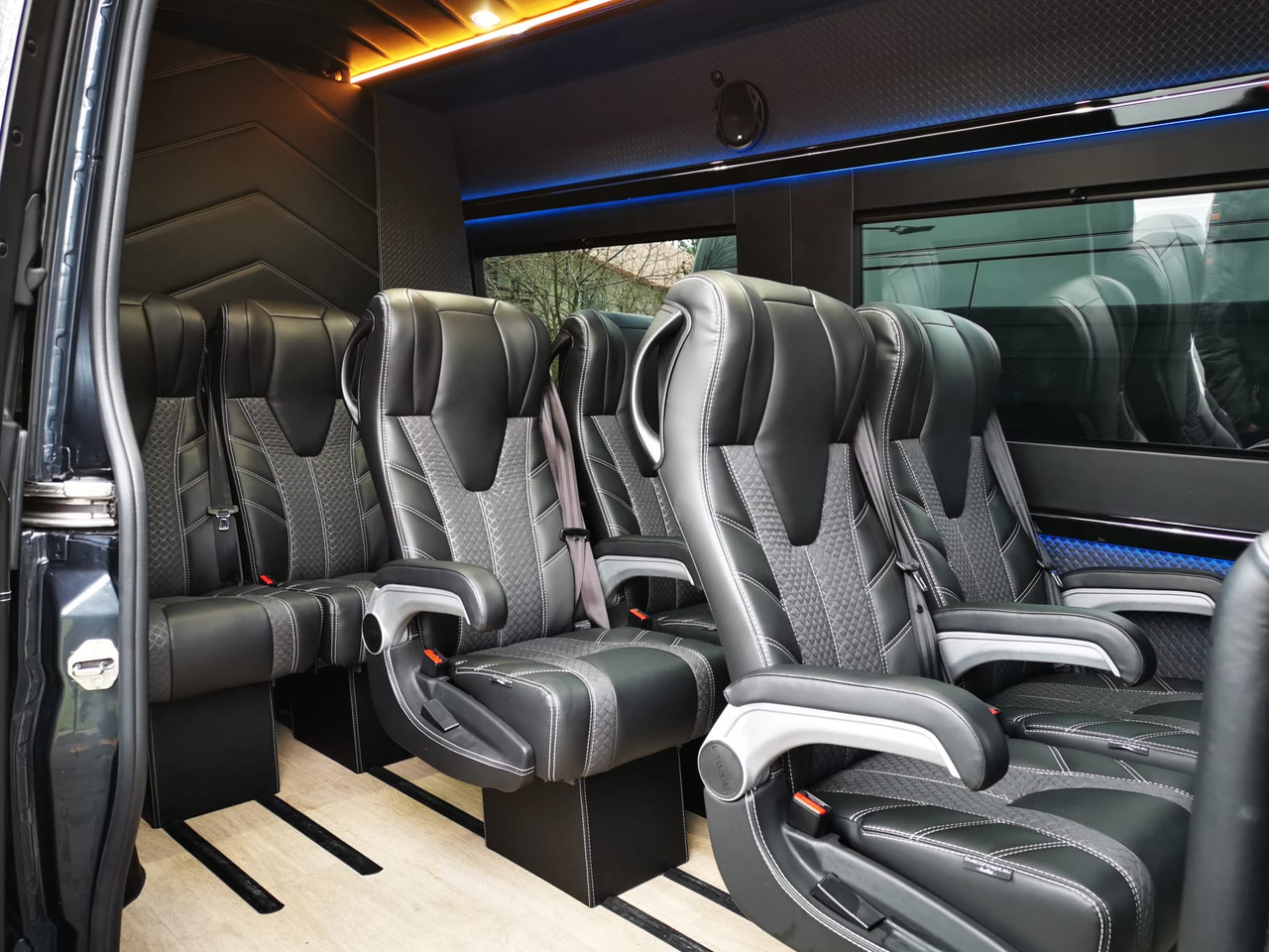 Mercedes Sprinter 319 9 Sitzer L2H1 - Mikrobus, Dodávkа s dvojitou kabínou: obrázok 5 Mercedes Sprinter 319 9 Sitzer L2H1 - Mikrobus, Dodávkа s dvojitou kabínou: obrázok 5