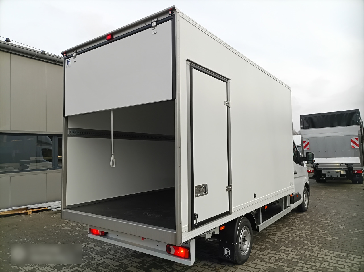 Renault Master 170 Koffer LBW - Dodávka skriňová nadstavba: obrázok 2 Renault Master 170 Koffer LBW - Dodávka skriňová nadstavba: obrázok 2