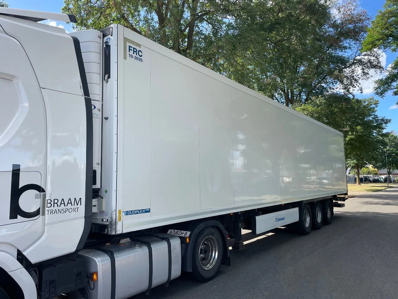 Krone DA04CLNF Krone SD 2 stuks op voorraad - Náves chladírenské: obrázok 1 Krone DA04CLNF Krone SD 2 stuks op voorraad - Náves chladírenské: obrázok 1