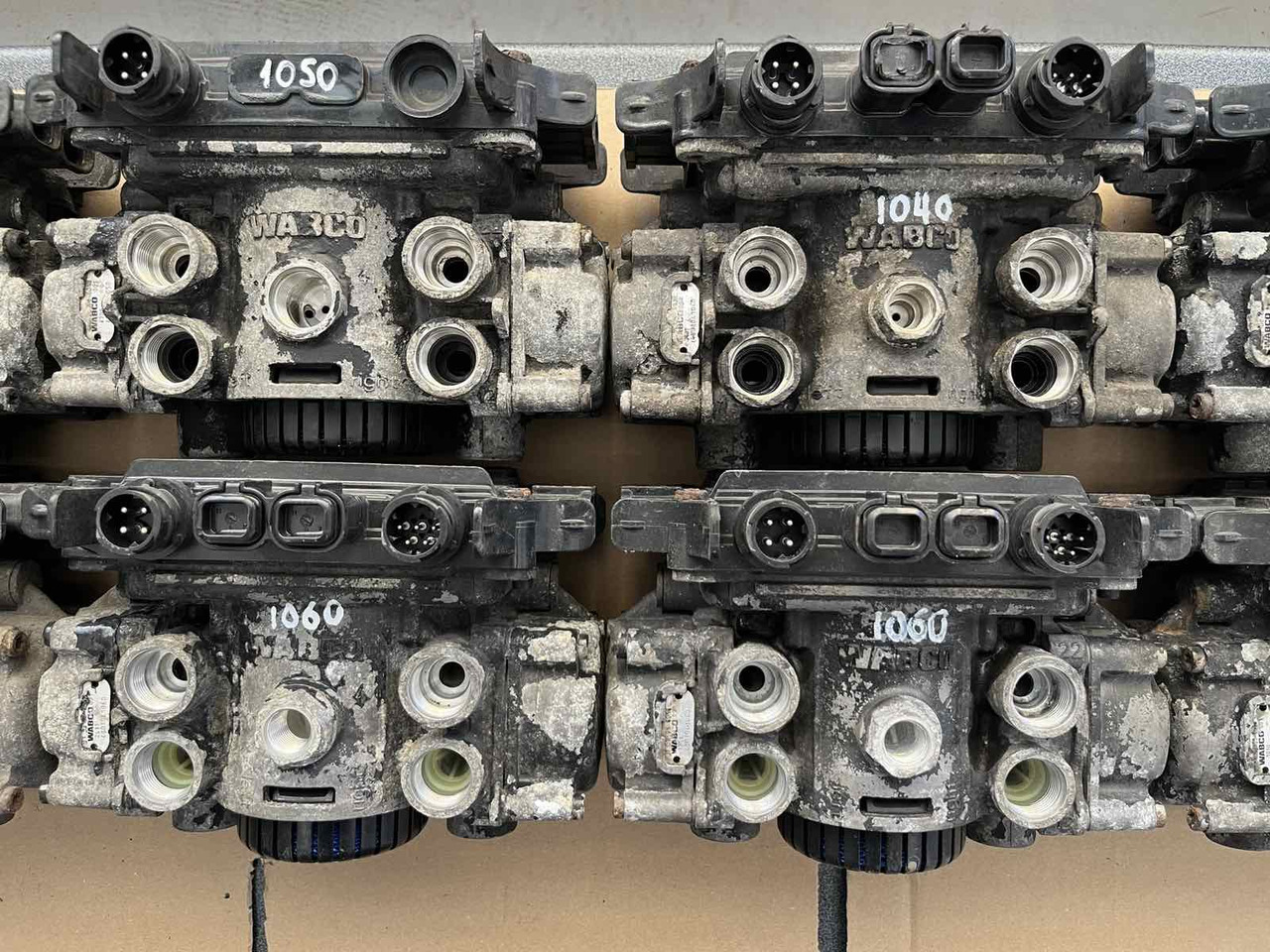 EBS AXLE MODULATOR 2 MAN TGA-TGM-TGL - Diely bŕzd pre Nákladné auto: obrázok 3 EBS AXLE MODULATOR 2 MAN TGA-TGM-TGL - Diely bŕzd pre Nákladné auto: obrázok 3